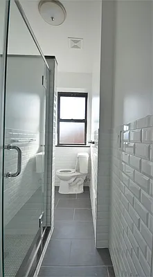 Rented by CITY SKYLINE REALTY INC | media 35