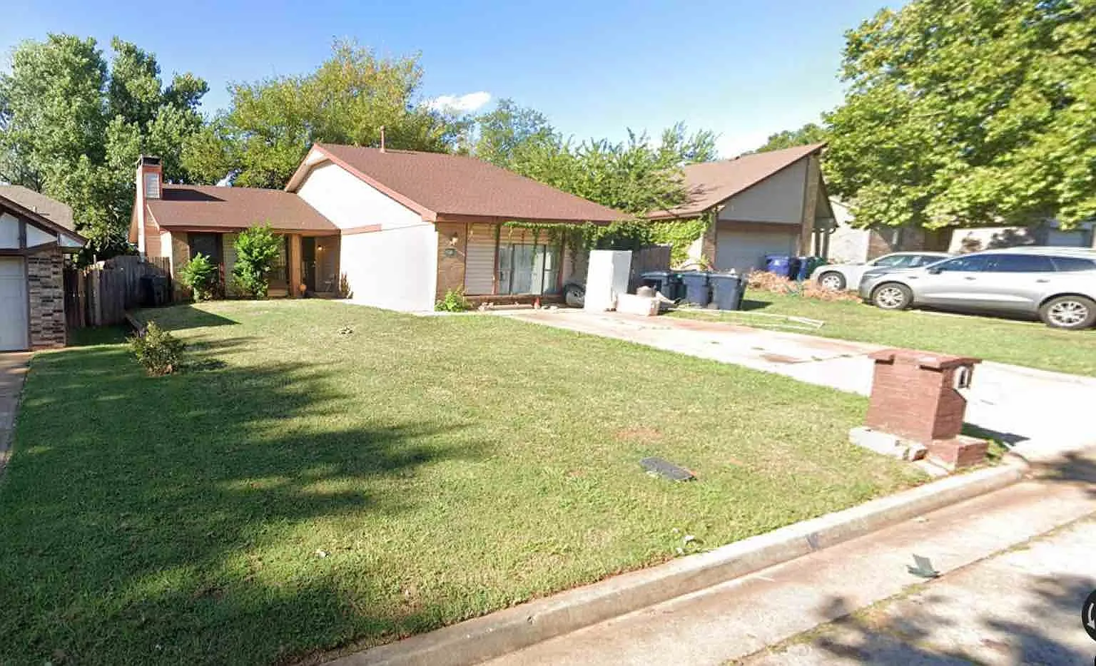 3 bed, 1.5 bath, 1769 sqft, $1,500 — Photo 1