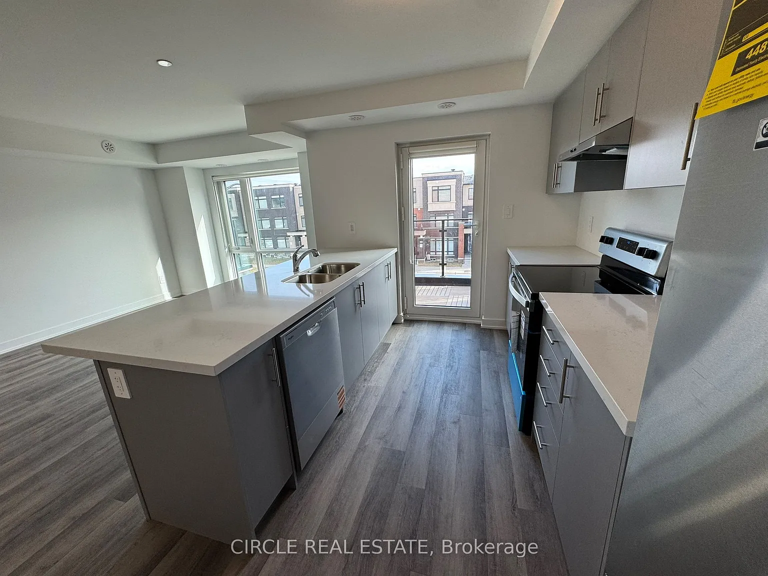 2 bed, $2,500 — Photo 4