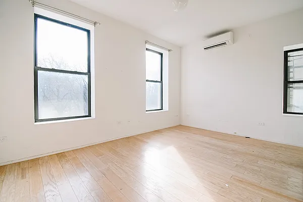 Rented by Skyward | media 15