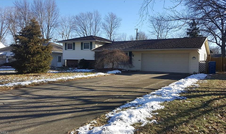 1st image of 447 N Woodhill Dr