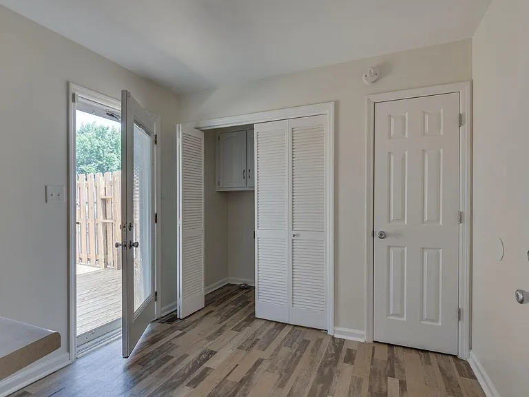 5002 Hairston Ct — Photo 11