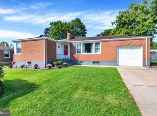 2786 Clearbrook Blvd, York, PA 17406