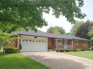 1005 Randy Ln, Eldon, MO 65026