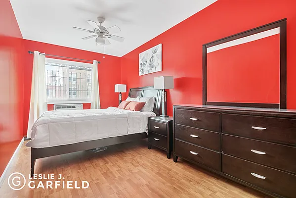 Rented by Leslie J. Garfield | media 27