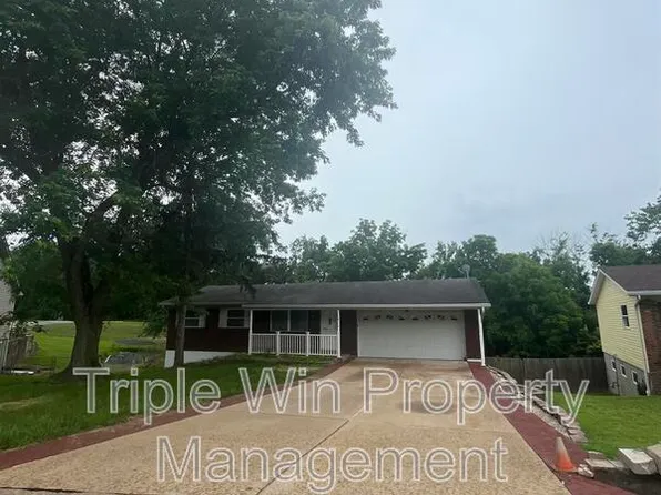 1014 Sunridge Trl W, Pevely, MO 63070