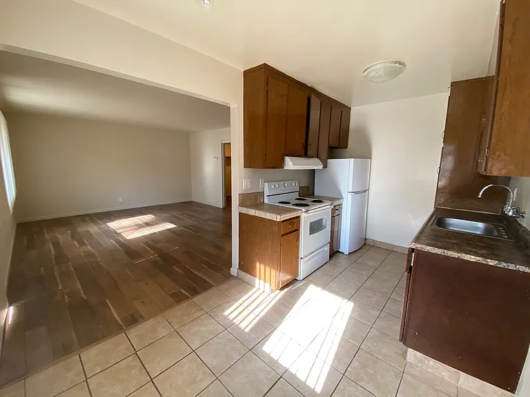 2949 Magliocco Dr #5 — Photo 2