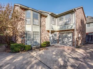 300 Canyon Ln, Irving, TX 75063
