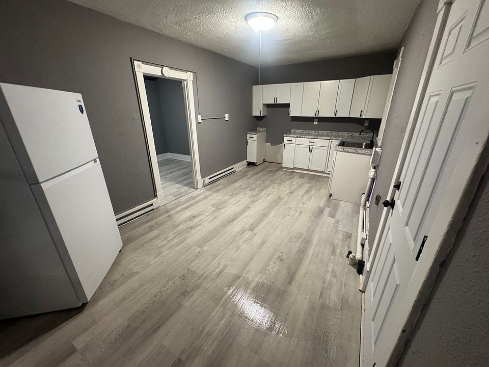 1st image of 615-617 Fellows Ave