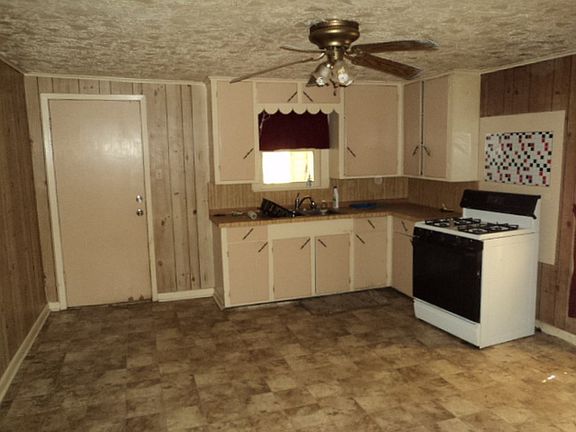 4th image of 900 Fm 2427