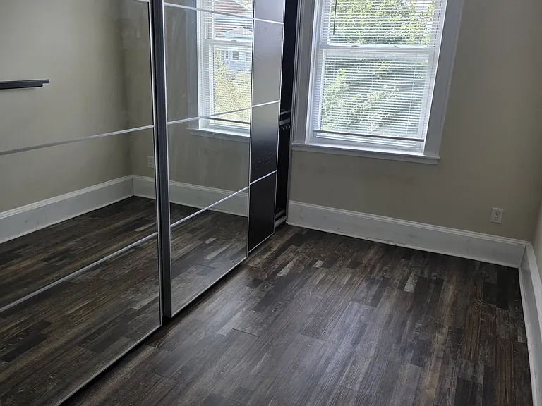 2505 Brookfield Ave #2 — Photo 2