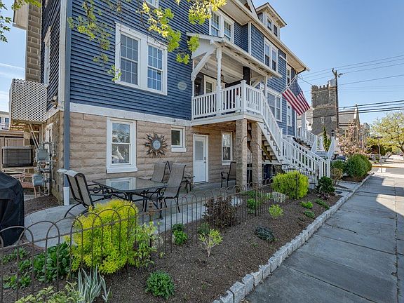 4th image of 637 Wesley Ave Unit 637G
