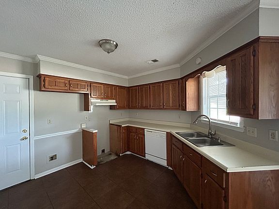 5th image of 7318 Winter Harbor Ln