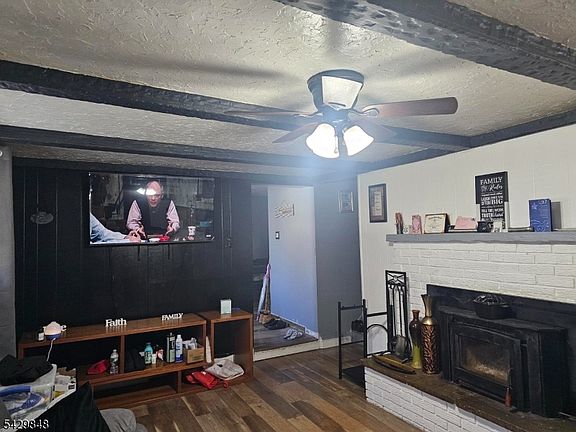 4th image of 13 Ardena Rd