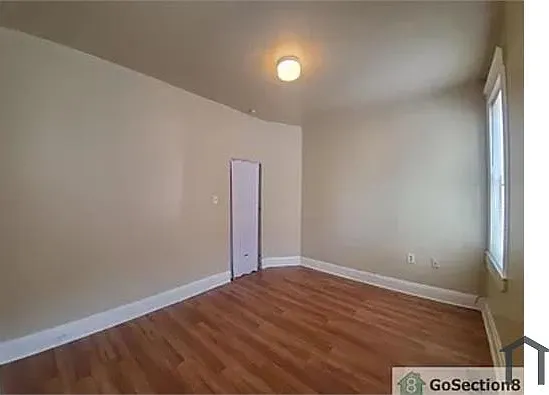 3116 Baker St — Photo 16