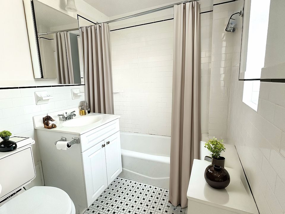 2nd image of 850 Amsterdam Ave APT 3G