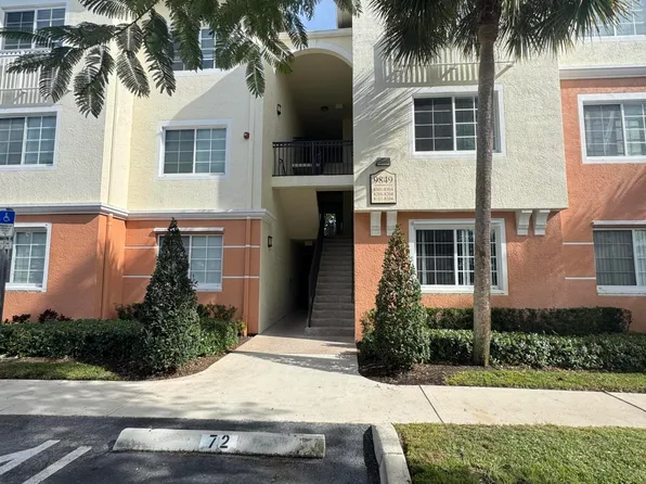 9849 Baywinds Dr APT 8204, Royal Palm Beach, FL 33411