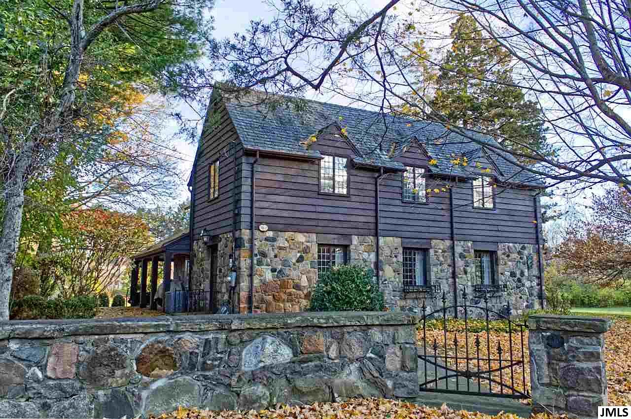 3915 Stonewall Rd, Jackson, MI 49203 Zillow