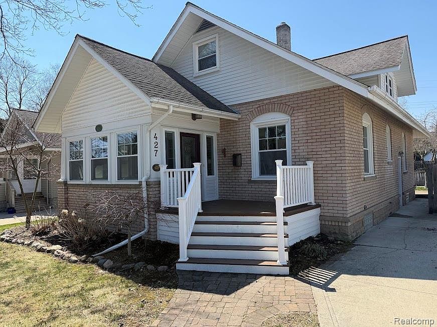 1st image of 427 Wesley St