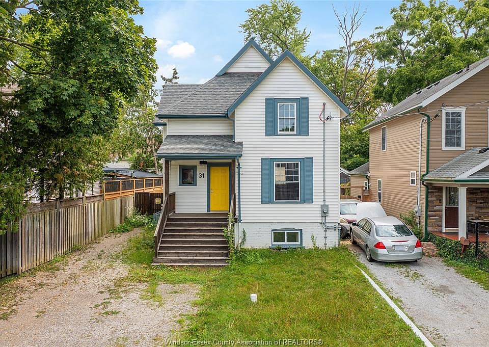 1st image of 31 Adelaide St N