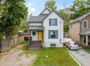 31 Adelaide St N, Chatham Kent, ON N7M 4K2
