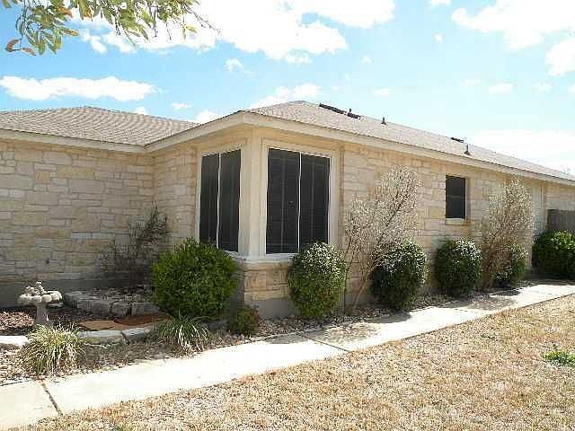 1st image of 900 Port Daniel Dr