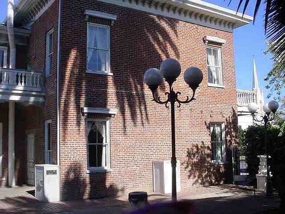4th image of 618 D St