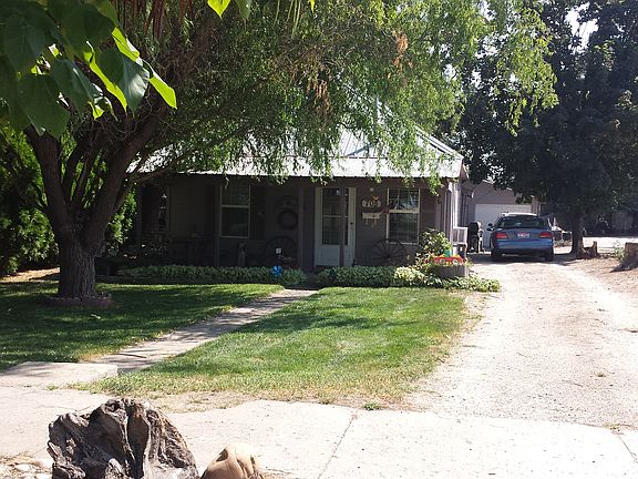 2nd image of 703 E Park St