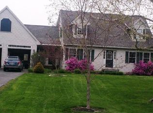 26 Madelyn Ave, Topsham, ME 04086