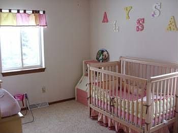 4th image of W163N11514 Windsor Ct