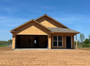 73 Shadowgrass Ln, Anniston, AL 36207