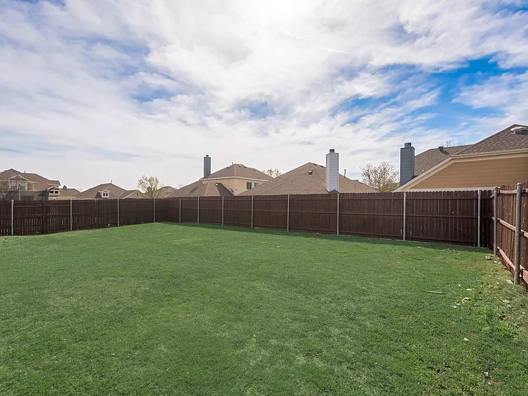 9805 Tanglebrush Dr — Photo 14