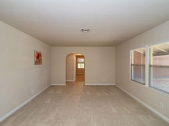 4th image of 545 W Andrews Ave