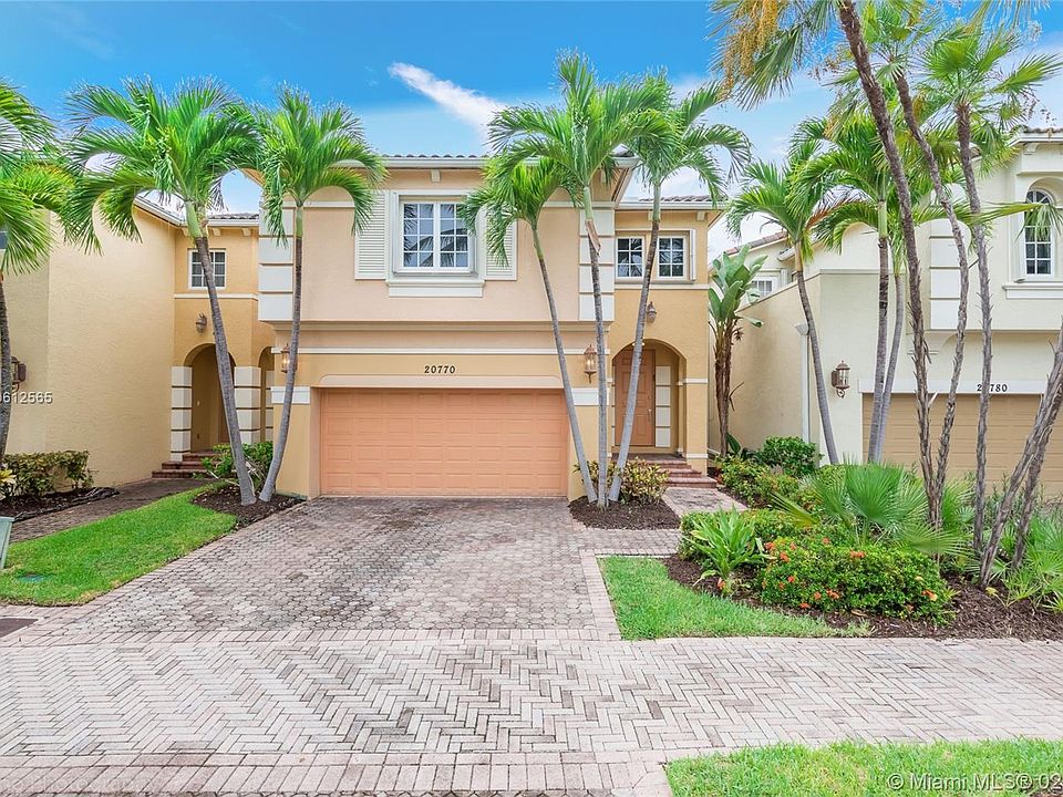 1st image of 20770 NE 30th Pl