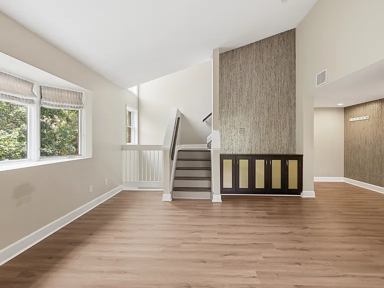 221 S Garfield St #211 — Photo 6