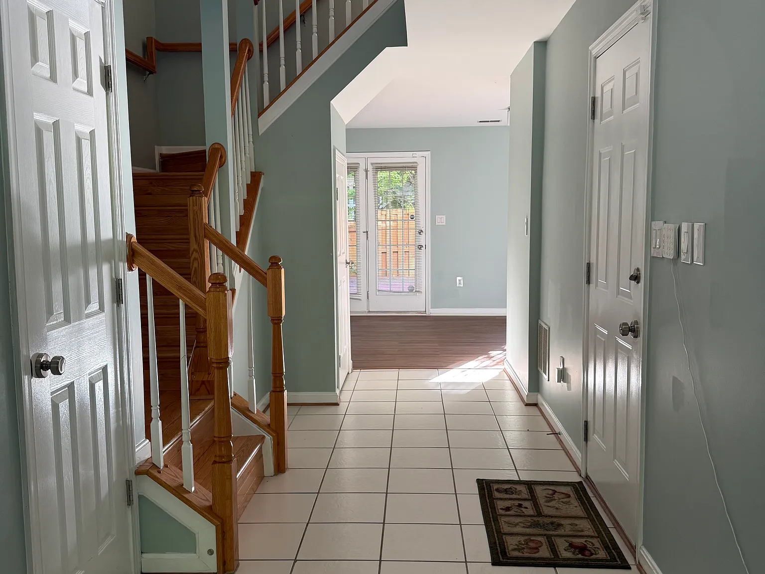 3 bed, 1684 sqft, $3,000 — Photo 4