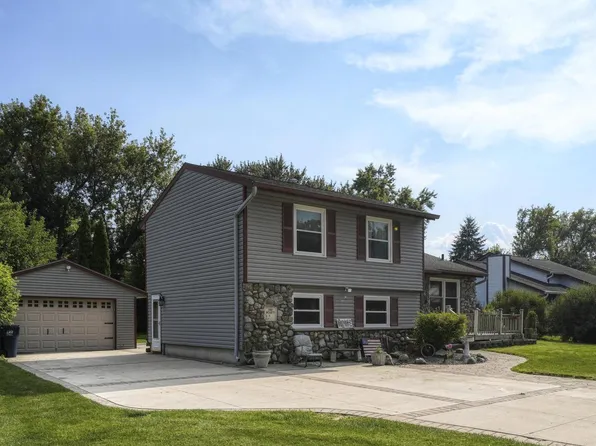 N61W23875 Sumac LANE, Sussex, WI 53089