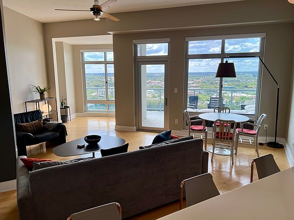 5th image of 603 Davis St APT 2108