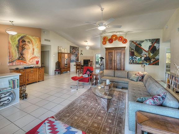 2nd image of 2720 W Calle Cuero De Vaca