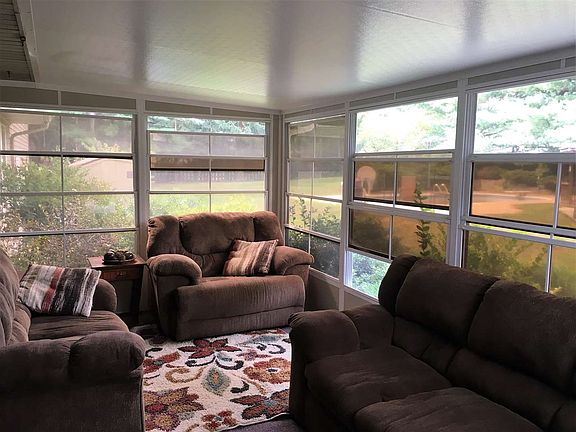 2nd image of 10216 Mizzen Ln
