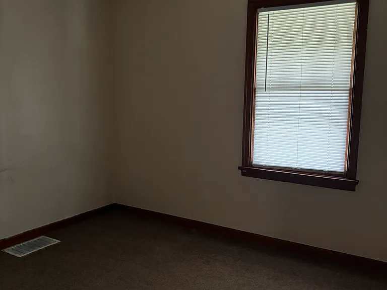 2532 S Pasfield St — Photo 5