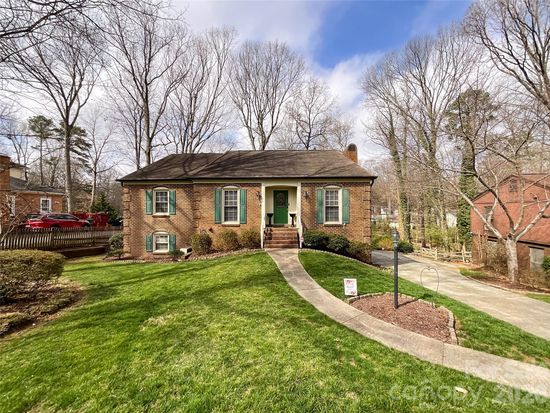 15920 Fieldstone Dr, Matthews, NC 28104