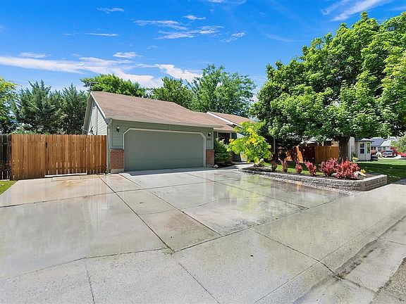 2nd image of 3883 N Tumbleweed Pl