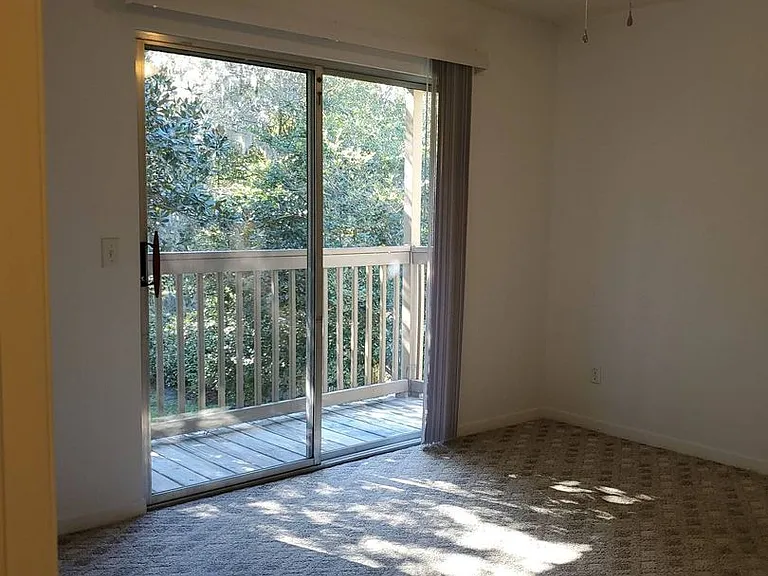 2300 Twelve Oaks Dr #B7 — Photo 10