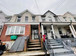 6868 76th St, Middle Village, NY 11379
