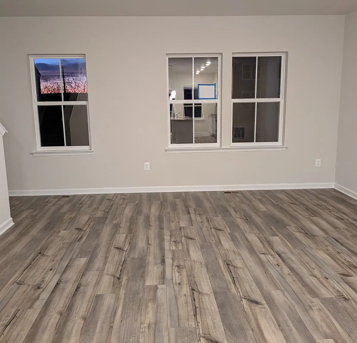 3 bed, 2.5 bath, 1622 sqft, $2,099 — Photo 3