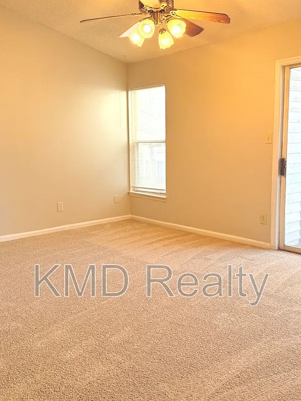 2 bed, 2.0 bath, 875 sqft, $1,195 — Photo 3