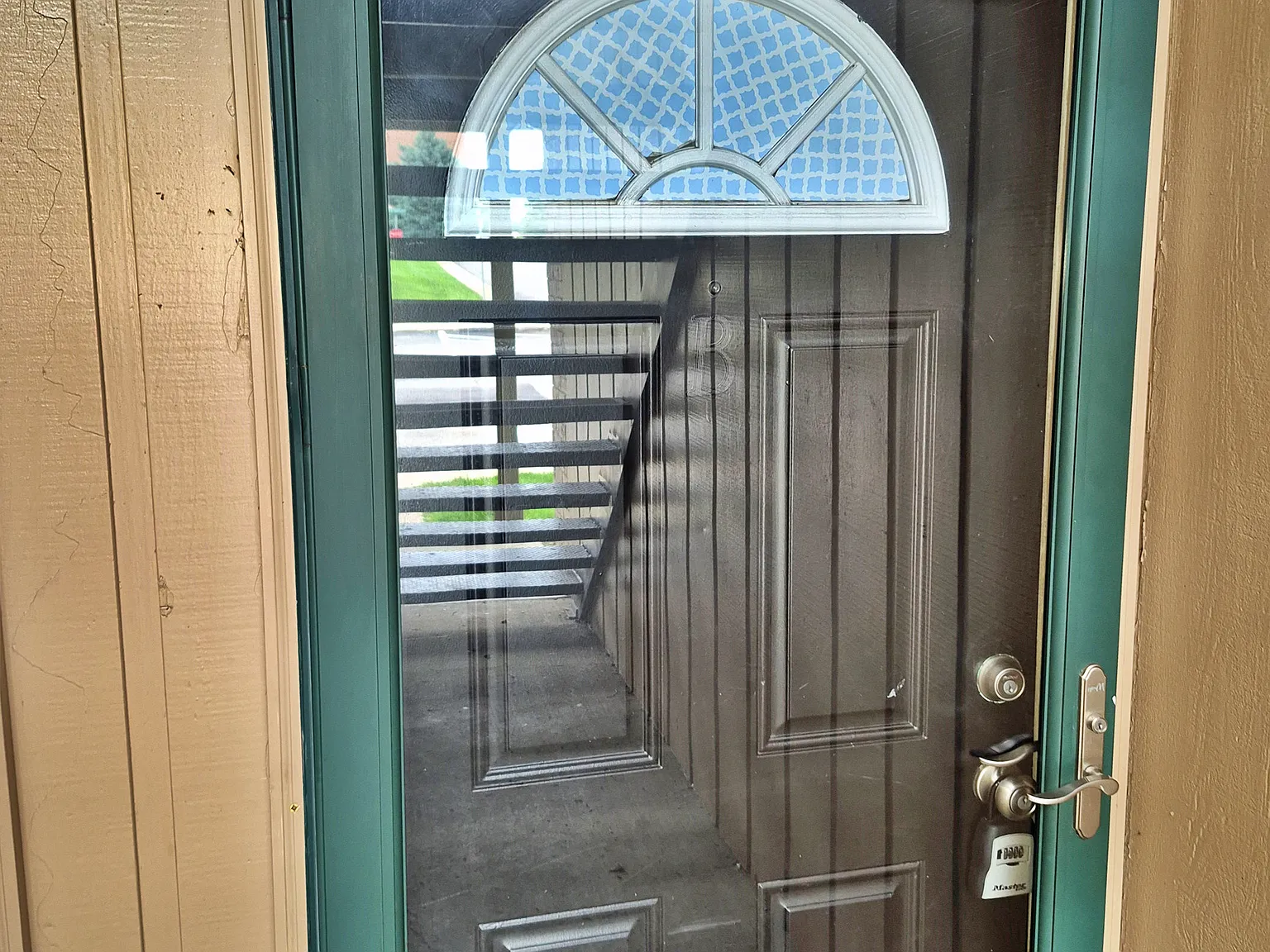 1 bed, 1.0 bath, 716 sqft, $950 — Photo 2