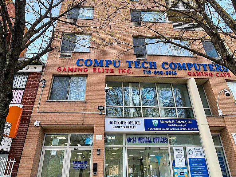 1-bedroom condo for sale in Elmhurst