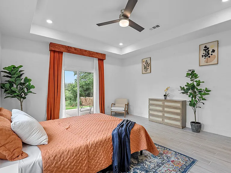 4013 Legend Trl — Photo 37